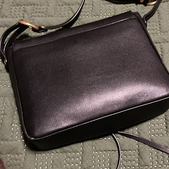 Good condition leather crossbody Tory Burch - Picture 8 of 10